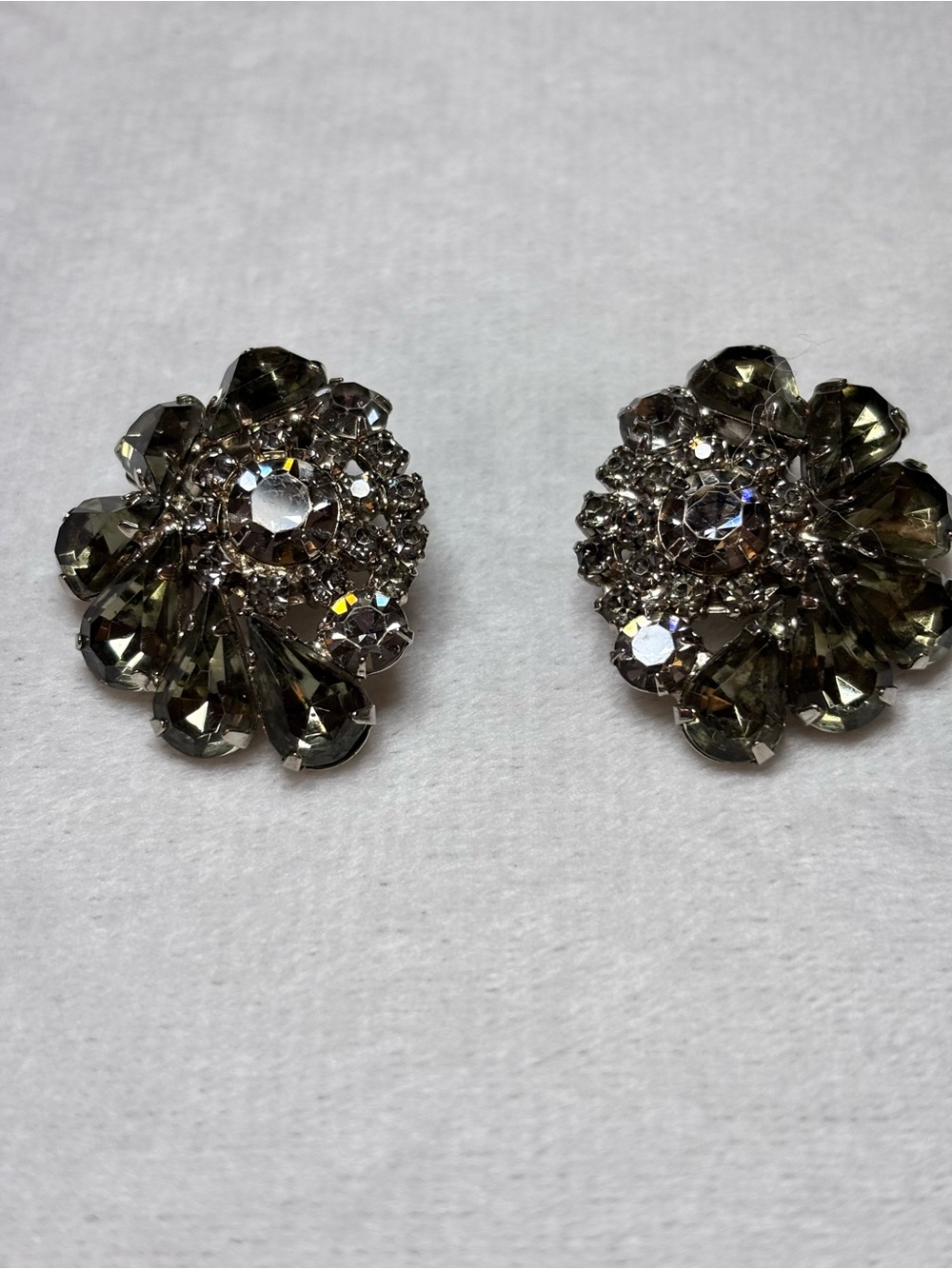 Vintage Smoky Gray Rhinestone Cluster Clip Earrings – Attributed to Schreiner